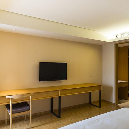 Ji Hotel Shanghai Guangda Liuzhou Road Eksteriør bilde