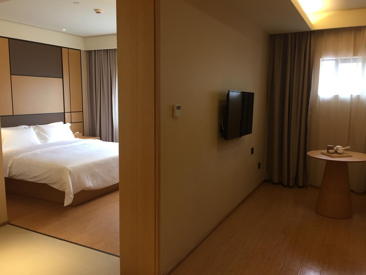 Ji Hotel Shanghai Guangda Liuzhou Road Eksteriør bilde